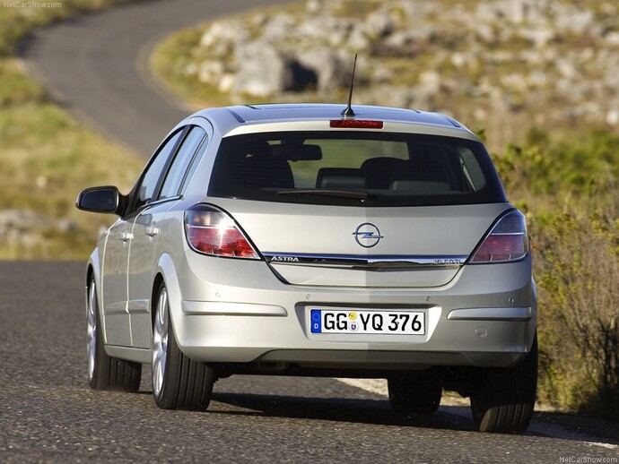 Opel Astra H Nasıl araba sizce?