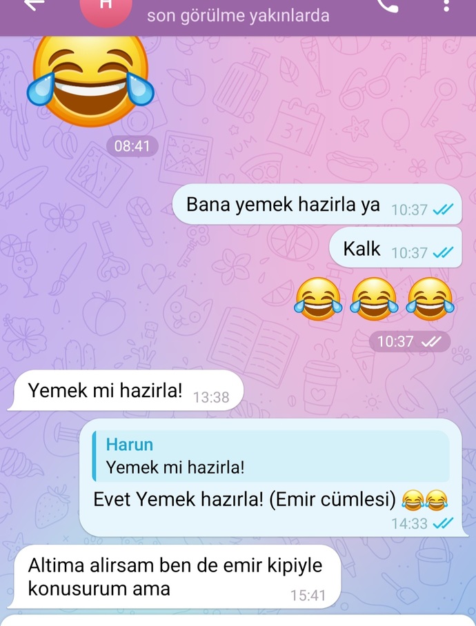 Eşim işteyken şakasına gel bana yemek hazırla dedim o da bunu yazdı ne demek istiyor yani?