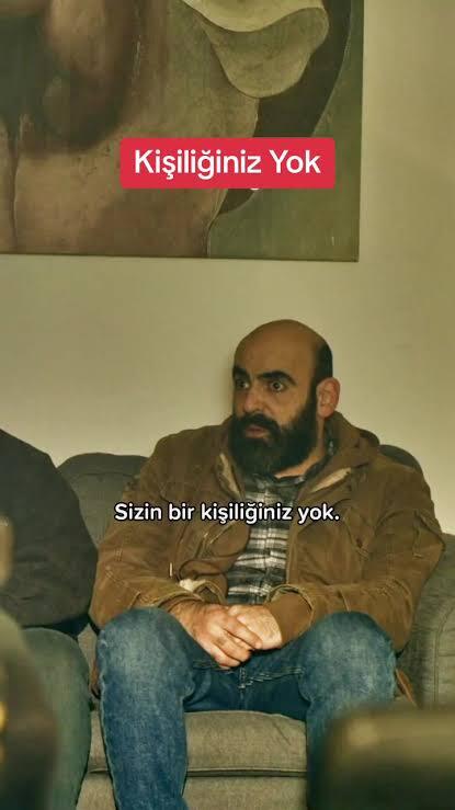 Çevrenizde kişiliksiz insanlar var mı?