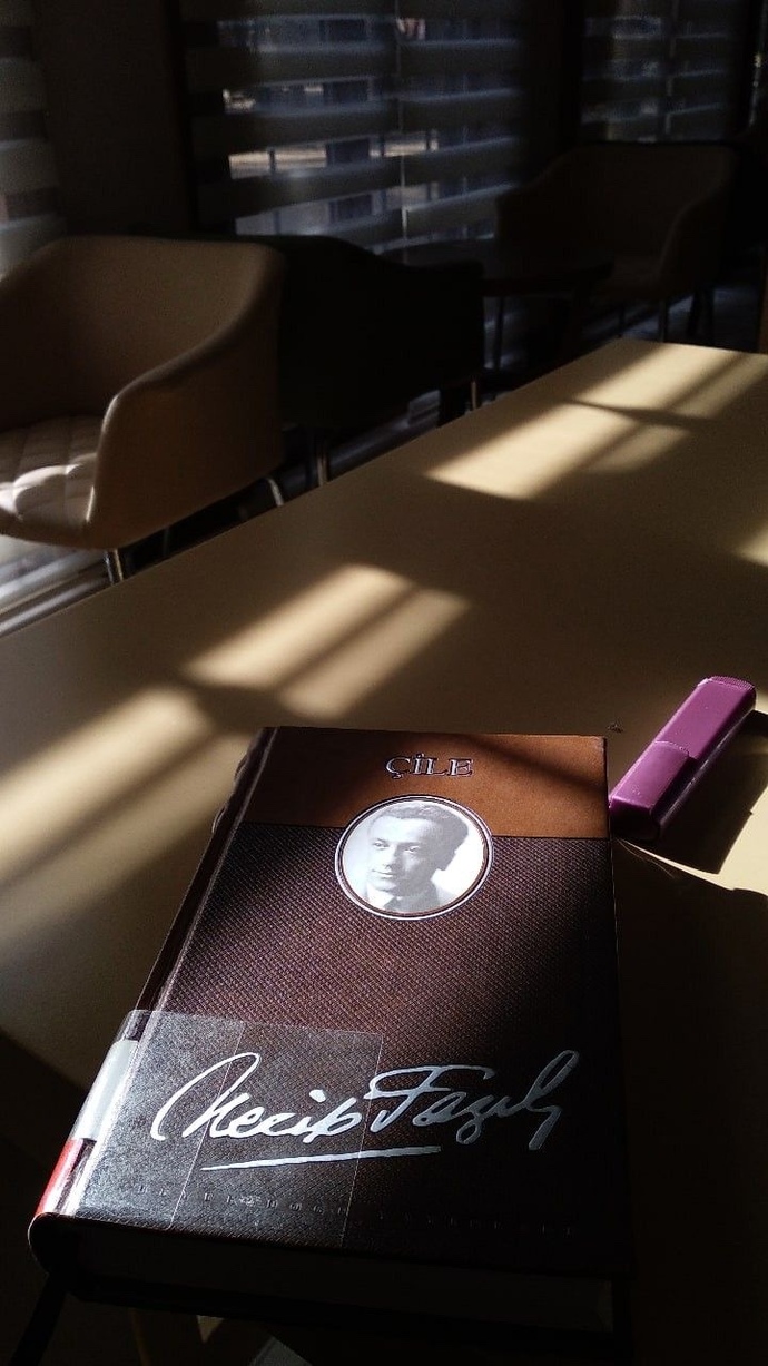 Sizce Mutlaka Okunması Gereken Kitap?