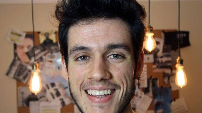 Siz ayrı eve çıkacaksınız ama sadece youtuberlerden birinizi yanınıza almak gerek kimi seçerdiniz ev arkadaşı için anketleyiniz?