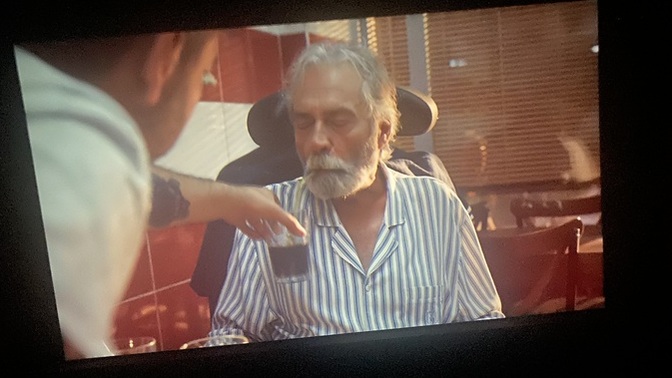 Sinemada mı film izlemek hoşunuza gidiyor televizyon karşısında mı?