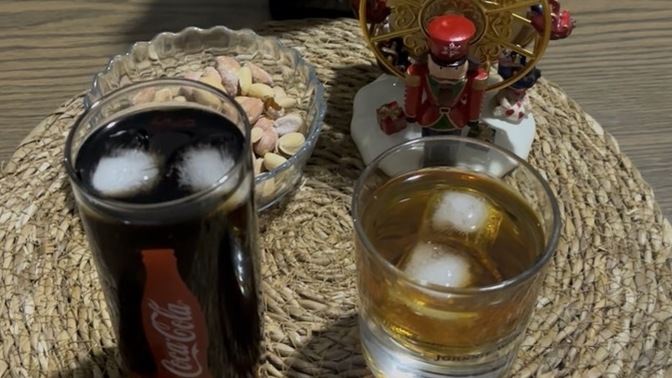 Sarhoş olmak için mi içersiniz yoksa sadece biraz rahatlamak için mi? Ve Yalnız tadı çıkıyor mu?