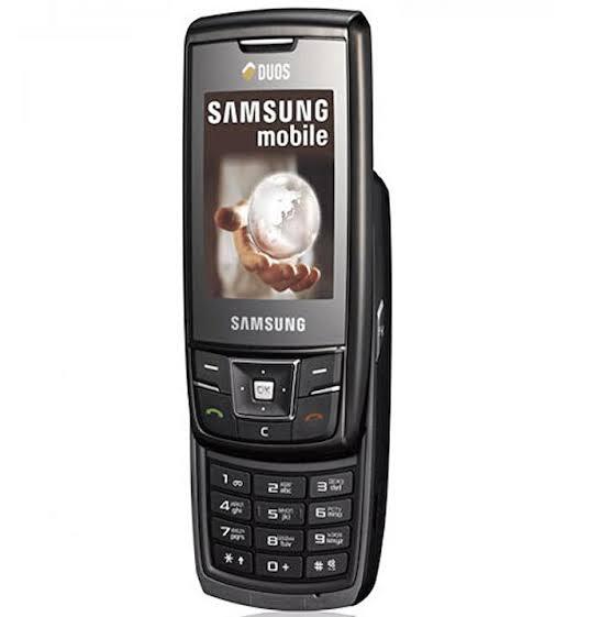 İlk telefonunuz hangisiydi şu an ki hangisi?