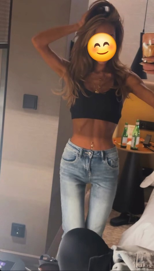 Bence en güzel kadinlar aşiri zayif olanlardir degil mi?