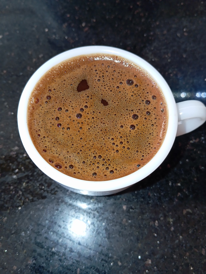 Kahve içiyorken şarkı dinler misiniz?