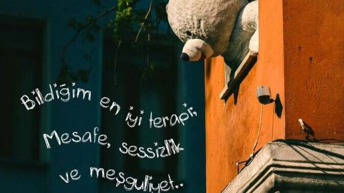 Sessiz insanlar sinsi olarak kabul edilebilir mi?