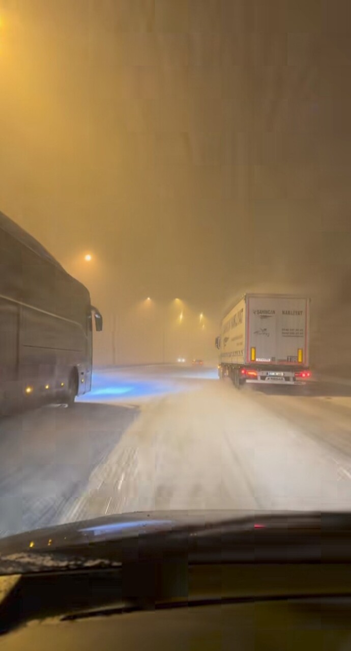 Günaydın arkadaşlar. Kar lastiklerinizi taktınız mı?