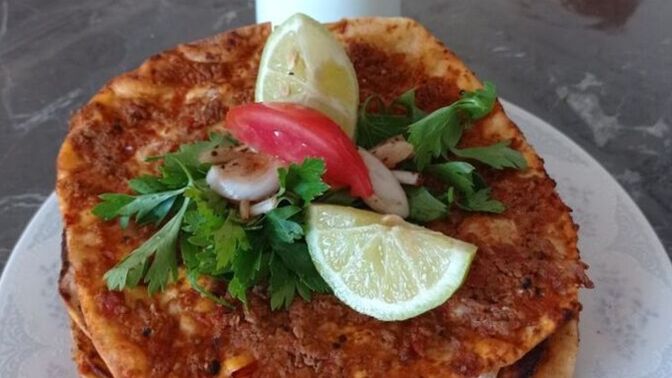 Lahmacunla güne başlamak mantıklı mı, sabah kahvaltıda ağır gelir mi?