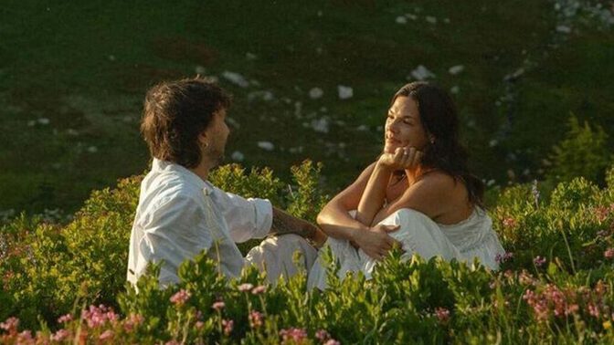 Flört ederken kendini tanıtırken ilk hangi huyundan bahsedersin, neden 🌸?