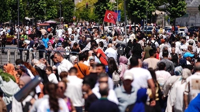 Türkiyede yaşam koşulları içinde seni en çok zorlayan şeyler neler?