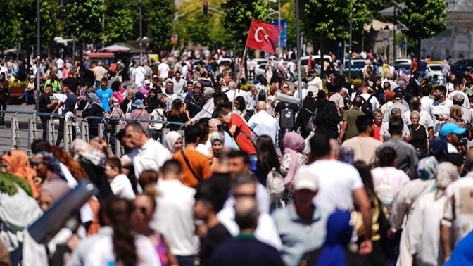 Türkiye'de yaşam koşulları içinde seni en çok zorlayan şeyler neler?