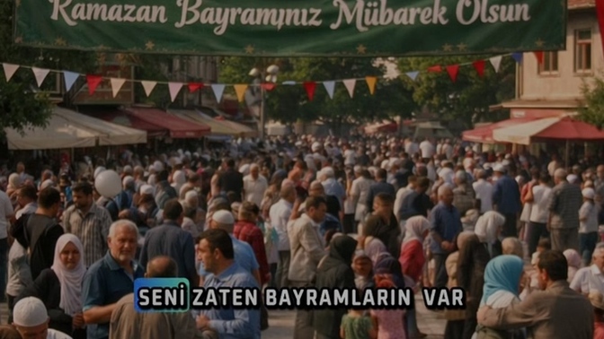 Müslüman evde yılbaşı ağacı süslemek ve Noel baba kıyafeti giymek sizce caiz mi 🎄?
