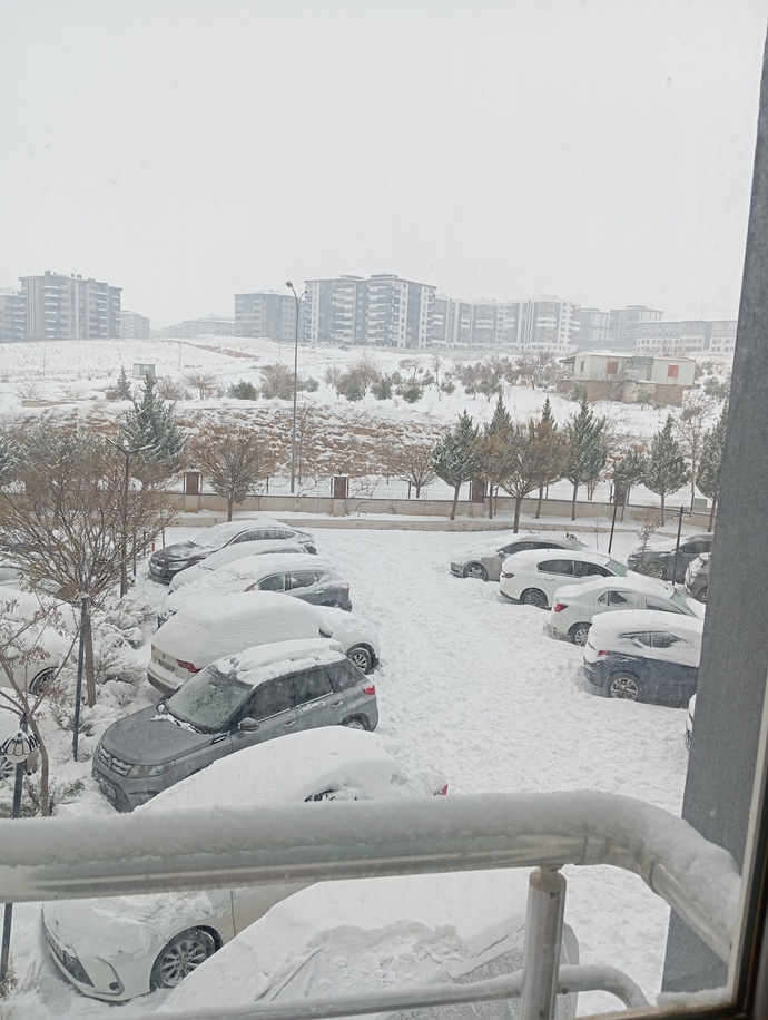 Yılbaşınız nasıl geçiyor şuanda?