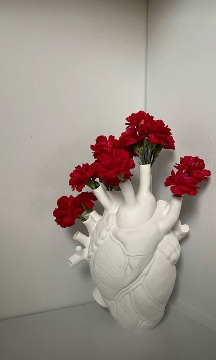 Bir kalp aynı anda kaç kişiyi gerçekten sevebilir sizce 💔?