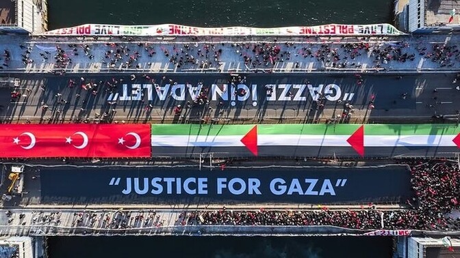 1 Ocak 2026 yani bugün, saat 08.00'dan itibaren olan Galata Köprüsünde Filistin için Ses Ol yürüyüşlerine katıldınız/izlediniz mi?
