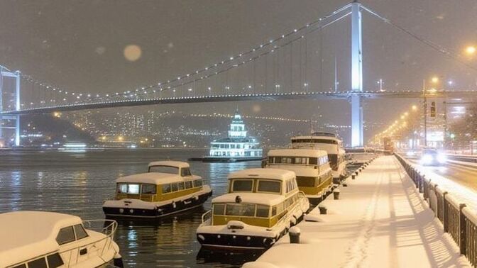 İstanbul'da yaşamanın en güzel yanı sence ne, bu şehri katlanılır kılan şey ne?
