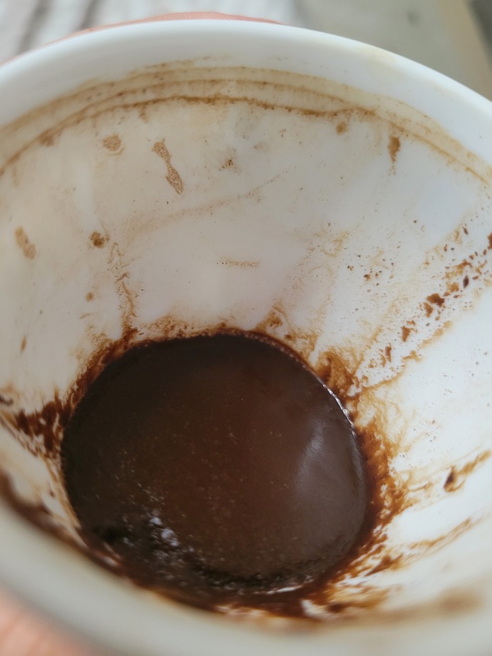 Falıma bakabikecek birisi var mı?