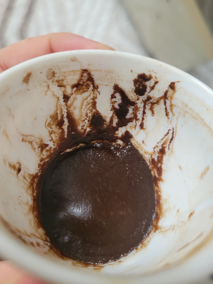 Falıma bakabikecek birisi var mı?