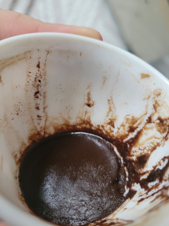 Falıma bakabikecek birisi var mı?