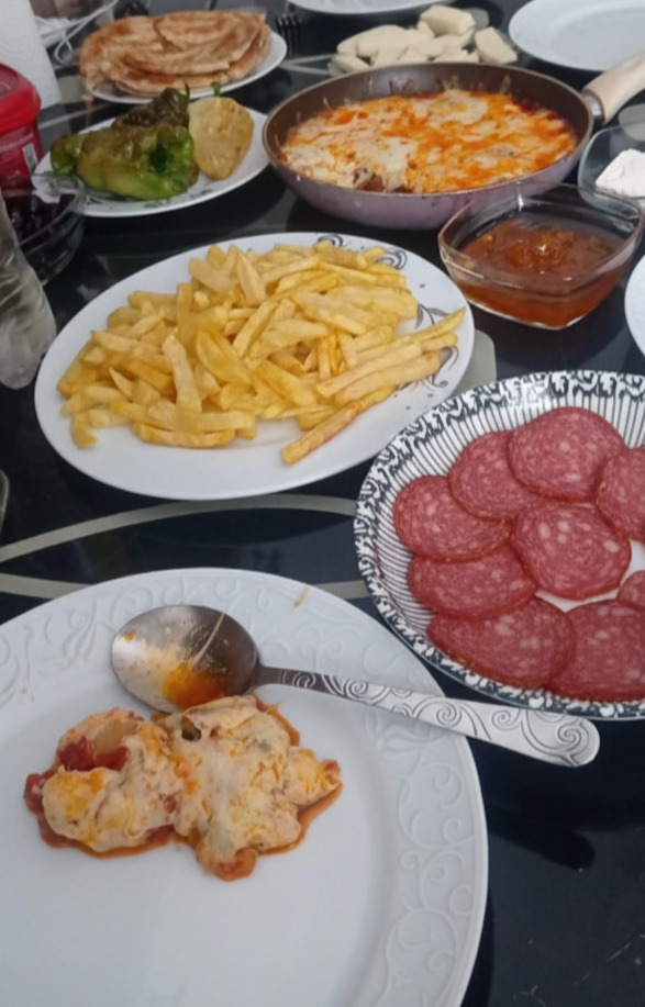 Günler çok kısa değil mi? Bu saate kahvaltı yaparmısınız?