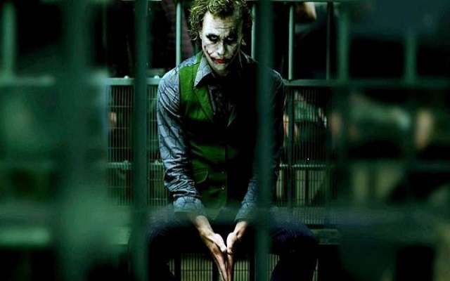 Sizce Joker rolünde Heath Ledgerdan daha iyi oynayacak biri var mı?