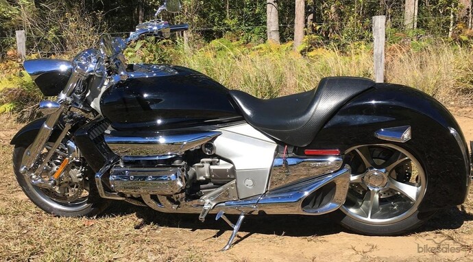 Hangi canavar motor bende olsa şekil gözükürdüm ?