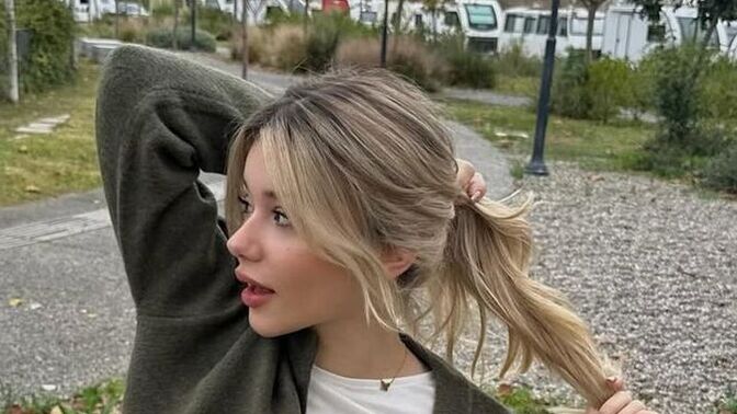 İnce bacaklar çekici mi geliyor yoksa kalın bacak mı daha hoş duruyor?