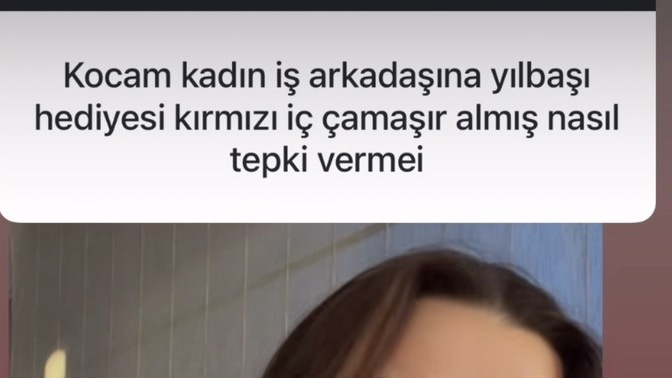 Eşiniz, iş arkadaşına yeni yıl hediyesi olarak kırmızı iç çamaşırı alabilir mi?
