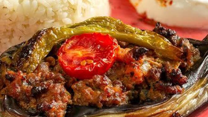 Anne yemeği mi yoksa kendi yaptığın yemekler mi daha lezzetli geliyor size?