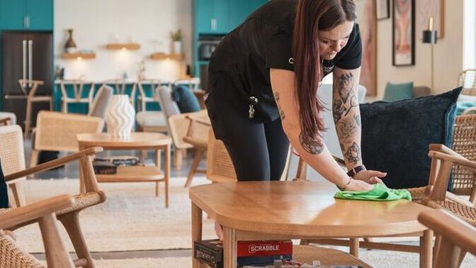 Erkekler ev işi yapmalı mı, sizce ev işinin cinsiyeti olur mu?