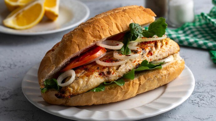 Her yemeği ekmek arası yapıp yiyebilir misinn?