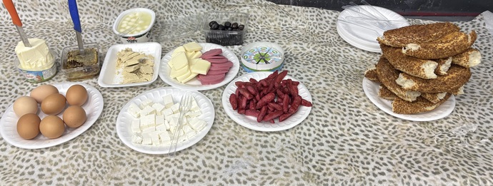 Günaydın KScanlar, kahvaltı yaptınız mı yoksa hâlâ aç açına mı geziyorsunuz 😅?