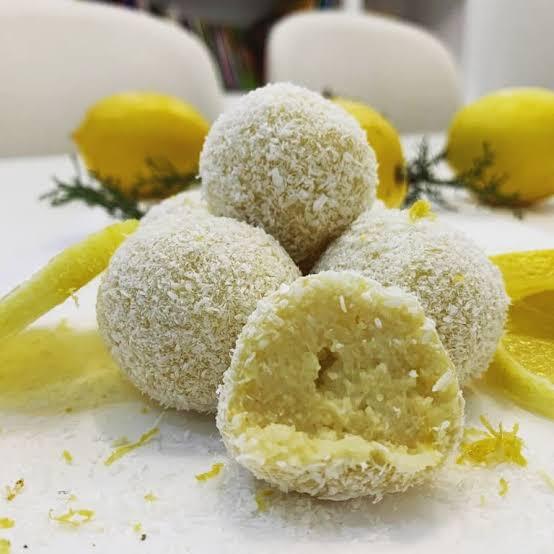 Limon sosu dolgulu hindistan cevizi topu tatlısı denediniz mi, gerçekten seviyor musunuz 🩵?