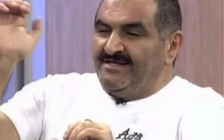 Evli bir adamin cefasini karisi sefasini metresi surer?
