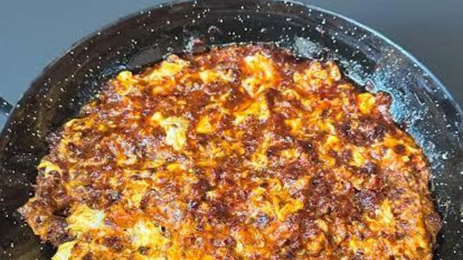 Salçalı yumurta sevenler burada mı, sizce tadı nasıl olur 🤔?