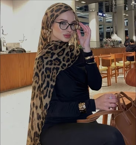 Bu şallar nasıl duruyor sizce ya?