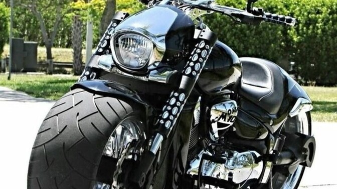 Sizce bu Suzukı motor 300 bin TL varmıdır?