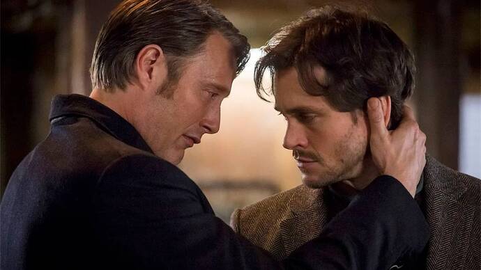 Hannibal 4. sezon son sahne sizce de acayip garip ve duygusal değil miydi?