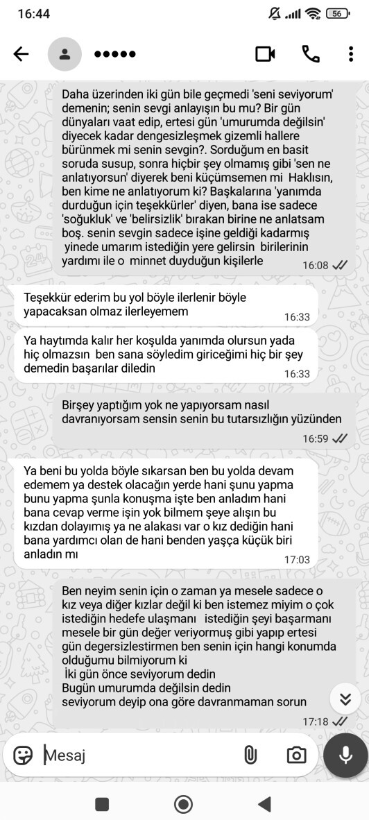 Bu kadar basit mi gerçekten bir gün seviyorum deyip ertesi gün umurumda değilsin demek?