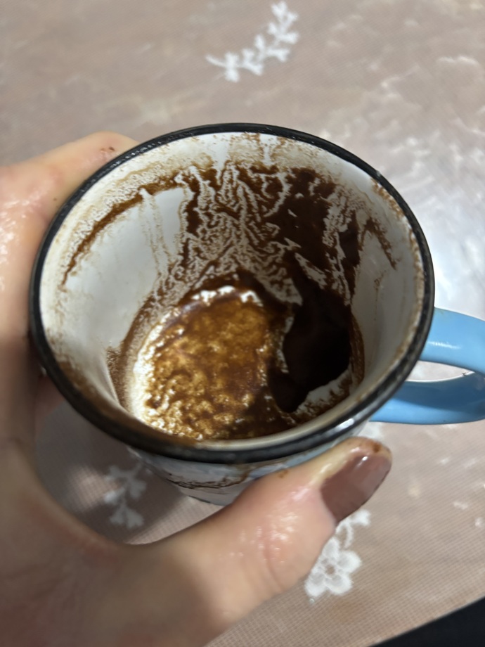 Kim bana kahve falı bakar (Fal şirktir , günahtır diyenler az ötede oynasın. Sorum size değil zaten.)?