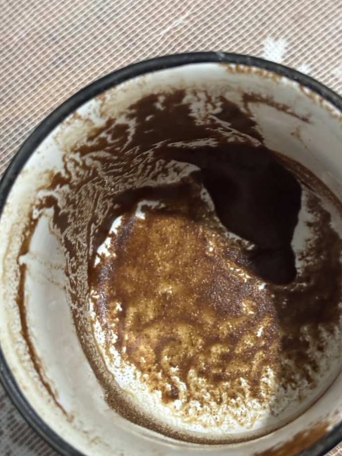 Kim bana kahve falı bakar (Fal şirktir , günahtır diyenler az ötede oynasın. Sorum size değil zaten.)?