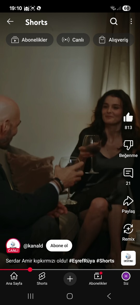Büşra Develi sizce güzel mi?