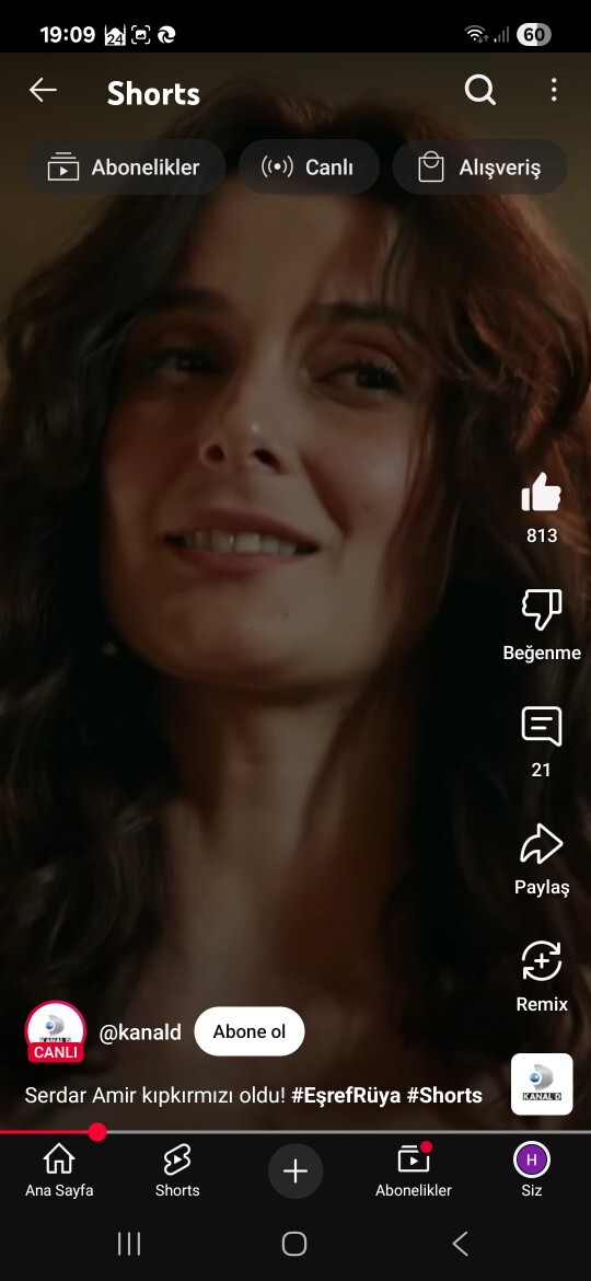 Büşra Develi sizce güzel mi?