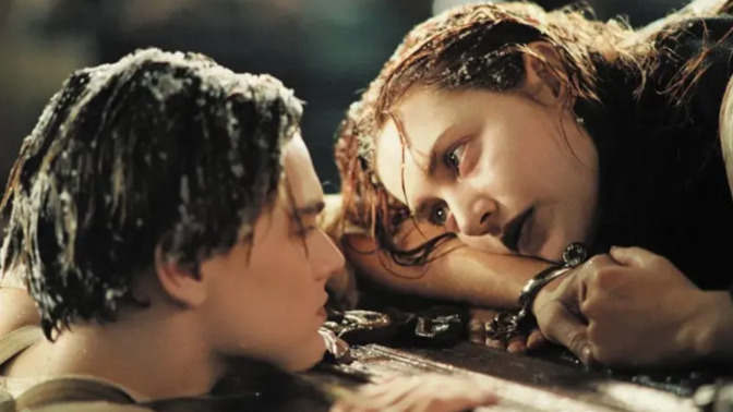 Yıllar geçse de etkisinden çıkamam dediğiniz bir film var mı?