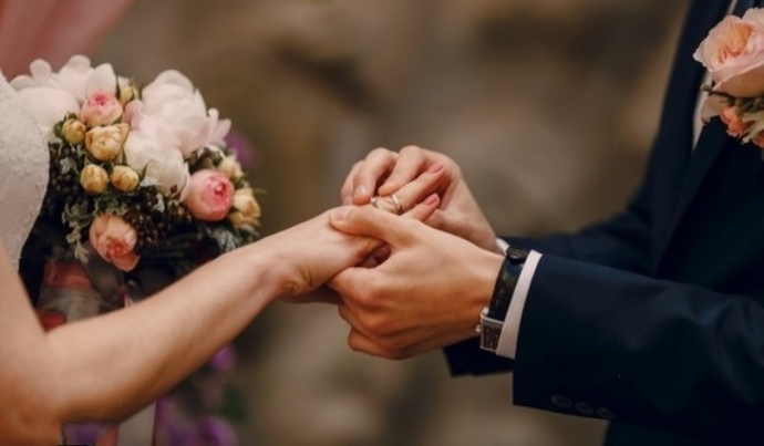 Evlilikten neden bu kadar çok korkuyorlar , sizce evlilik korkulacak bir şey mi?