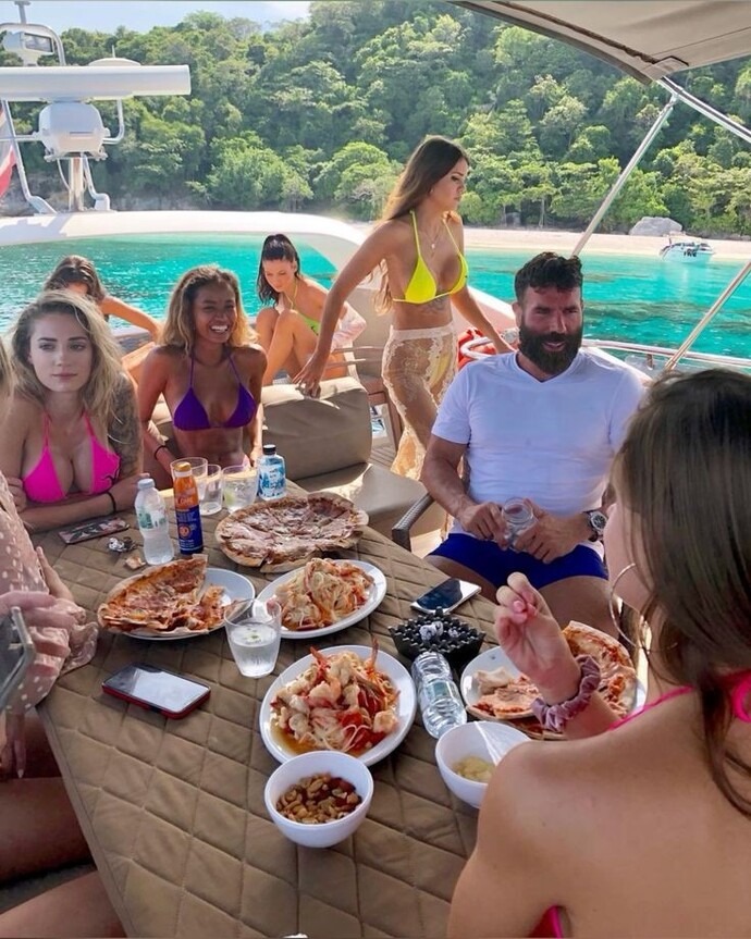 Kadına doymayan erkek mi daha tehlikeli, paraya doymayan kadın mı?