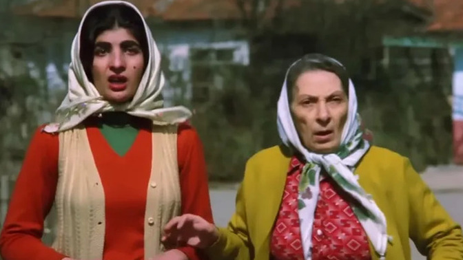 Evlen (e) meyen bir kadın neden evde kalmış oluyor?