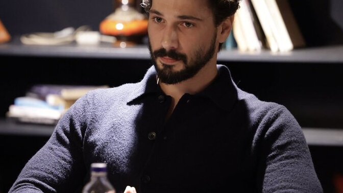 İş yerimde flört edecek kimse olmadığı için hiç işe gidesim yok patrona söylesem yakışıklı zengin bi personel alır mı?