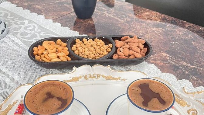 Kahvenin yanında ne atıştırmayı seversiniz, en çok hangi atıştırmalık gider 😊?